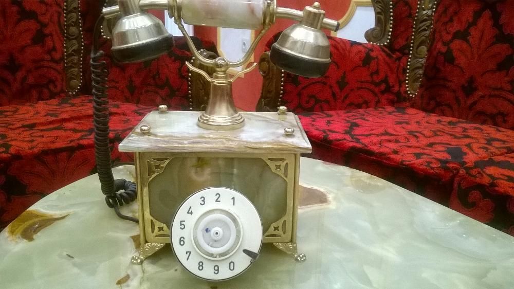 старинен бароков настолен телефон