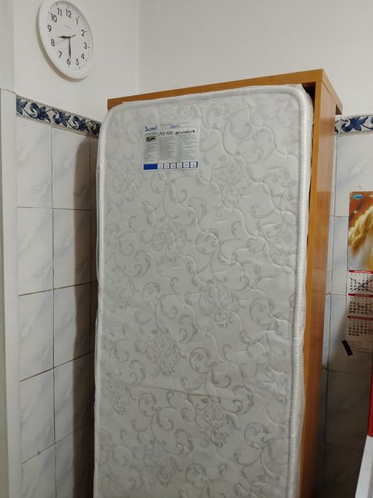 Одноместная кровать
