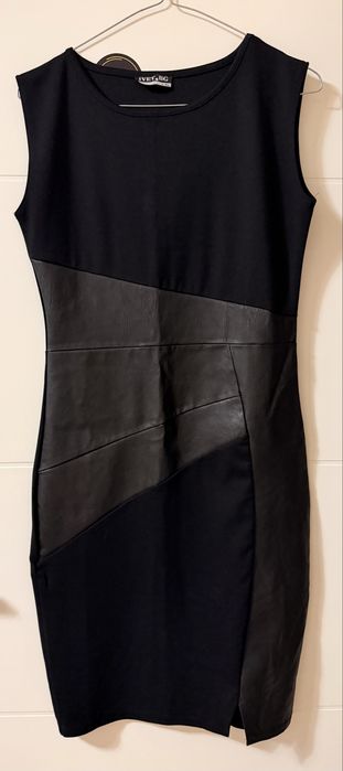 Черна рокля без ръкав