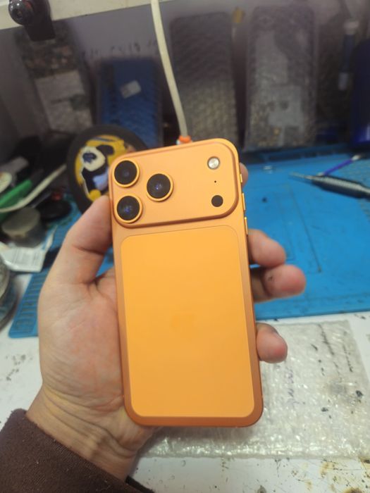 Iphone xr - 17pro qilingan hama joyi radnoy feys truton bor