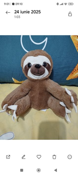 Plusuri noi diferite .