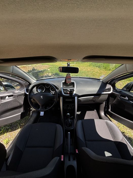 Se vinde Peugeot 207 din 2013