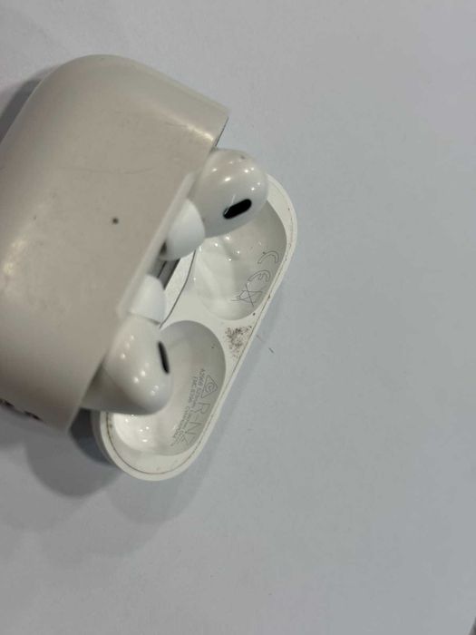 Apple AirPods Pro (2-ро поколение) – Оригинални