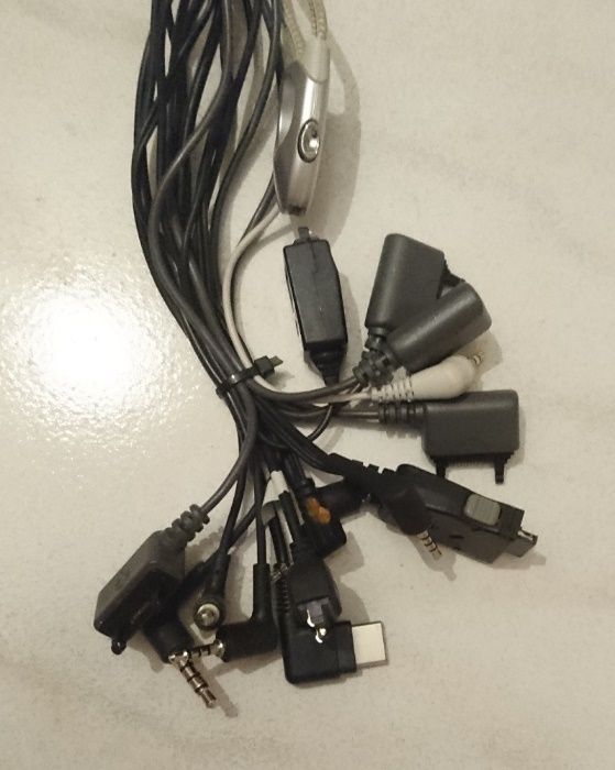 Стари GSM апарати Зарядни за ГСМ Слушалки телефони