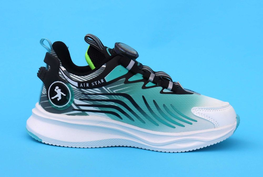 НОВО! Детски маратонки със система BOA 30/35