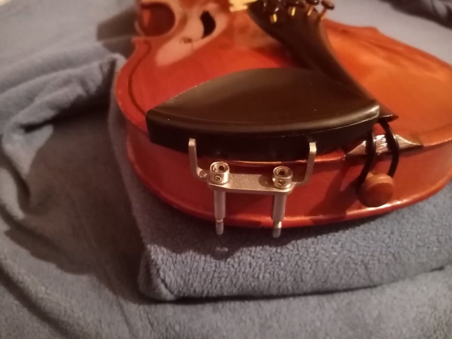 Российская Скрипка 1/4 в идеальном состоянии.Полностью укомплектована.