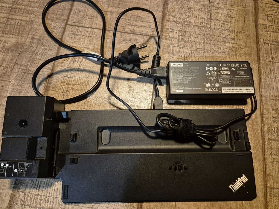 ThinkPad Ultra Docking Station 135W