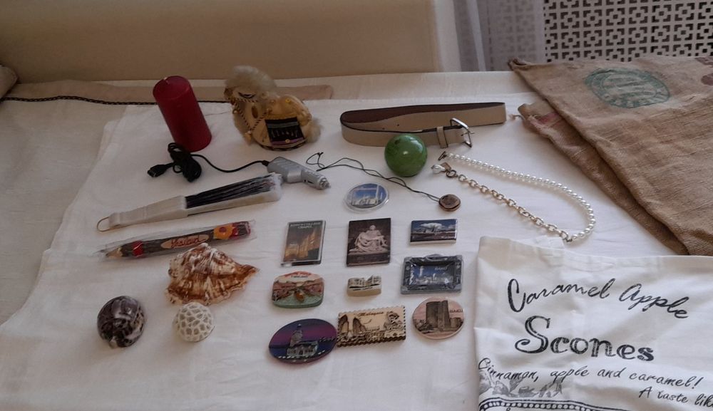 Сувениры по триста тг.