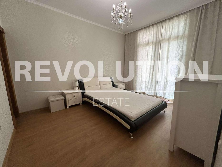 Тристаен апартамент в района на Бриз!