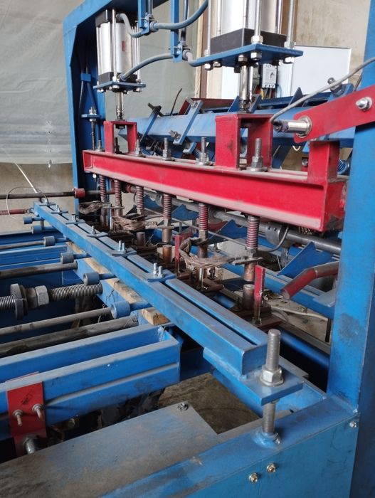 Срочно Станок по производству дорожной и кладычной сетки