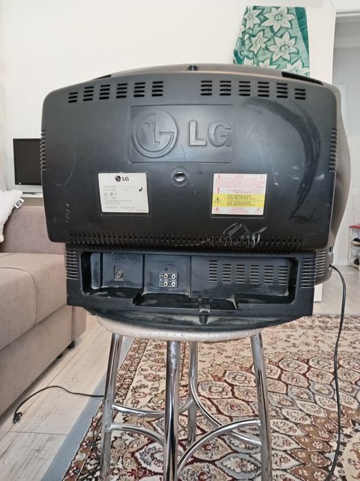 Телевизор LG антиквриат