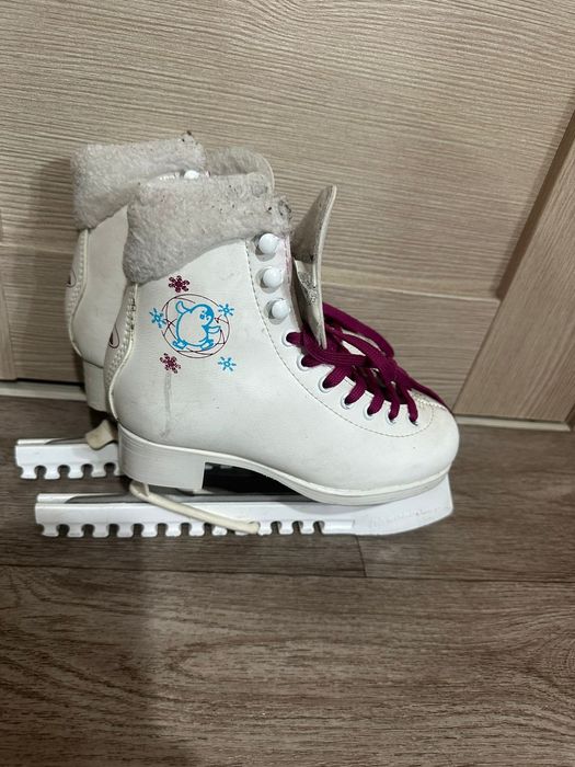 Коньки Botas Charlotte