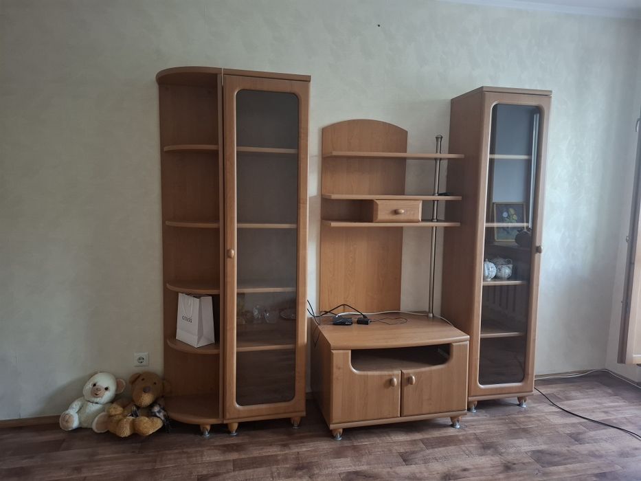Продам стенку для посуды или книг