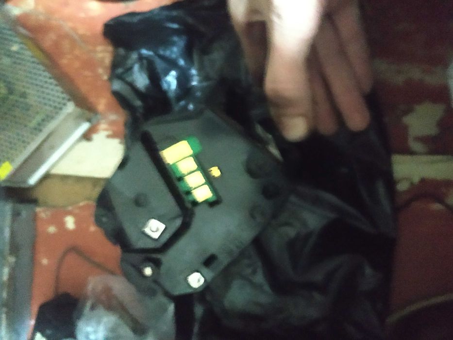 Продам картридж от принтера б/у