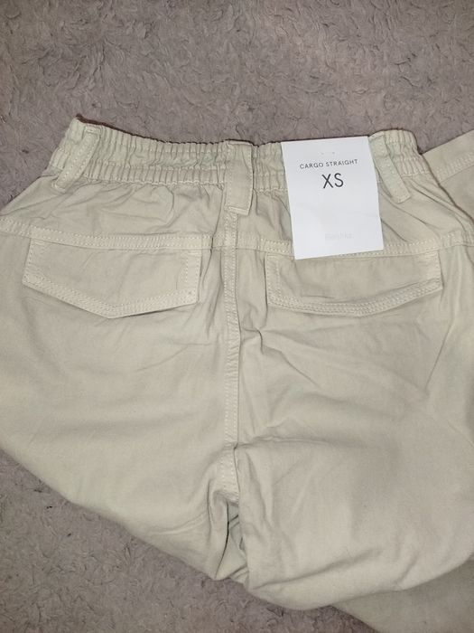 Карго панталон BERSHKA, размер XS