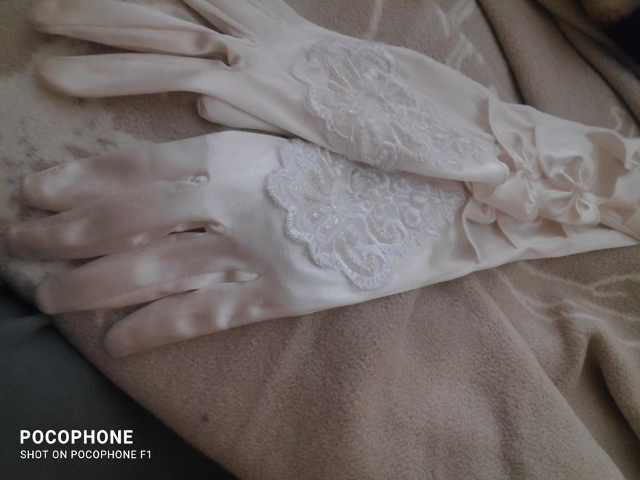 Продам перчатки свадебные