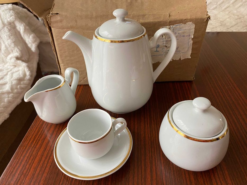 Сервиз за кафе, производство на „Китка“, Нови пазар.