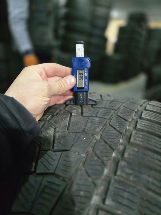 Anvelope de iarna 275-55r20 Continental