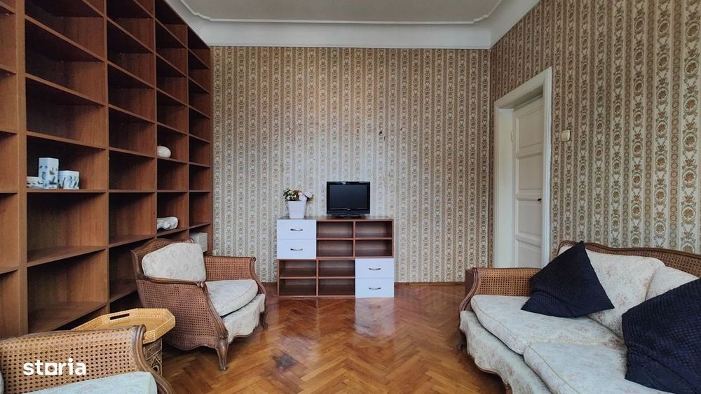 Apartament interbelic elegant cu terasă, pe Vasile Lascăr – lângă Daci