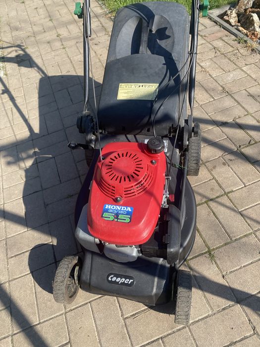Masina de tuns iarba Honda 5 HP