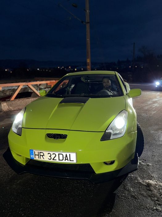 Toyota celica vand sau schimb cu hala metalica