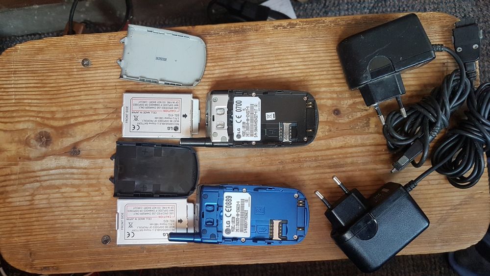 Telefoane LG 8130 si LG 8330