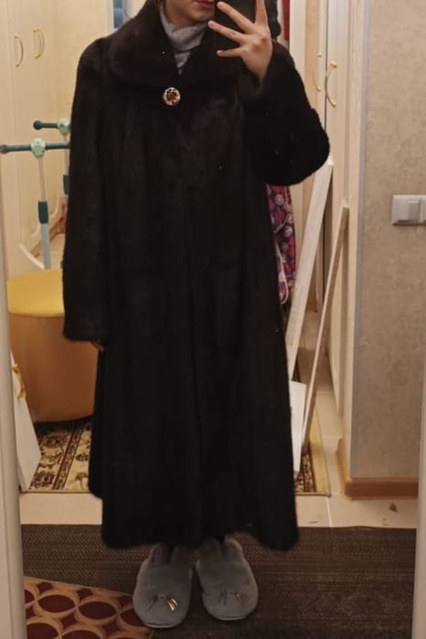 Продам шубу норковую