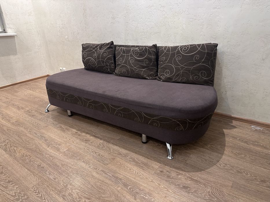 Диван отдам даром