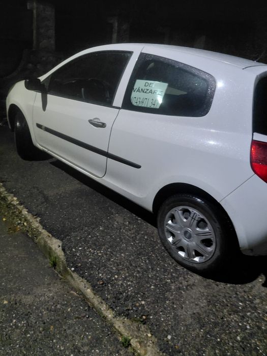 Vand Renault clio 3 benzina