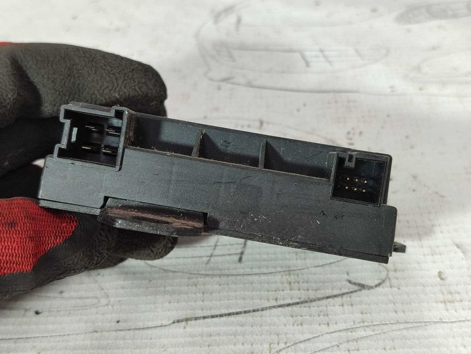 Modul comandă pompă combustibil Mercedes-Benz E W212 COD: A2129000406 2010 / [2009-2016] / (5G3)