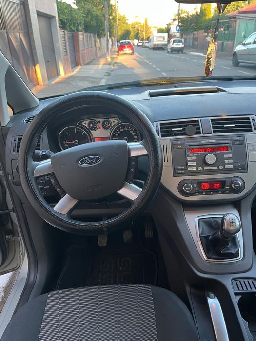 Vând Ford  C Max