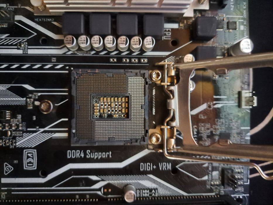 Asus H270-plus motherboard