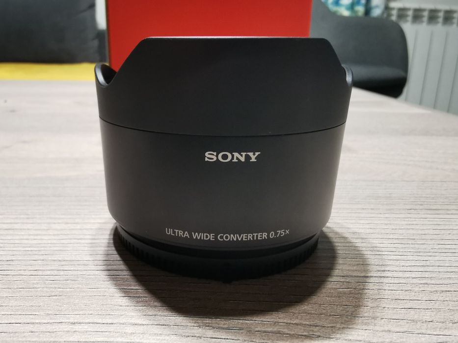 Sony 0.75x широкоъглен конвертор