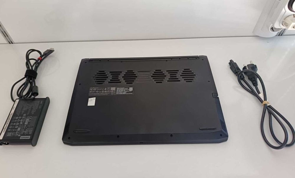 Лаптоп Lenovo IdeaPad Gaming 3 15ACH6 (GTX1650 4GB,16RAM)