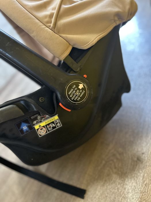 Scaun auto bebelusi in stare foarte buna