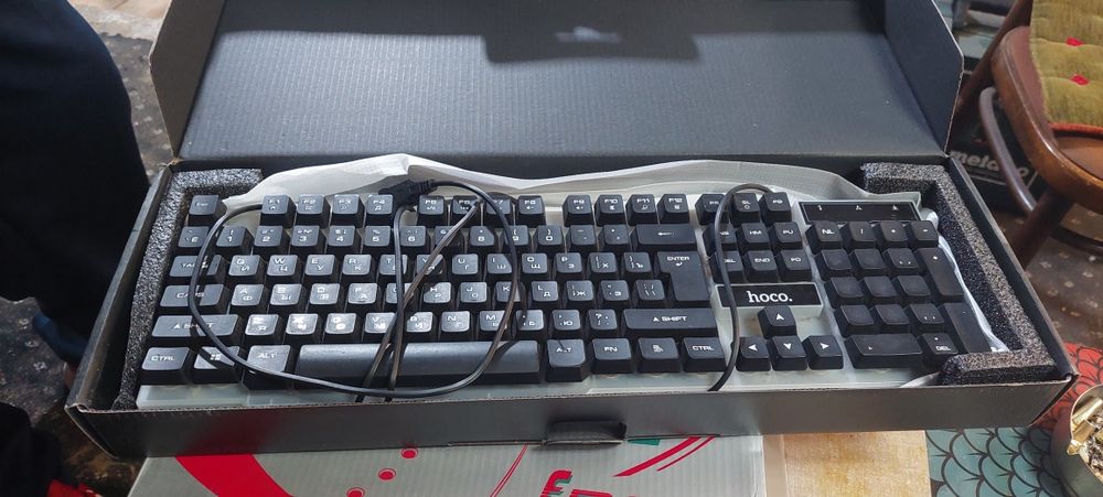 Продам клавиатуру игровую