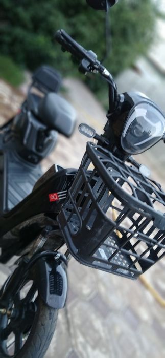 Скутер, в подарок велик