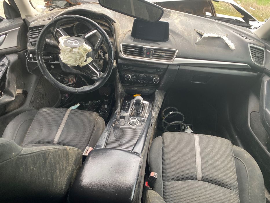 Мазда 3 2.2 Дизел , 150 к.с., автоматик, 2017г., код на двигател SHY