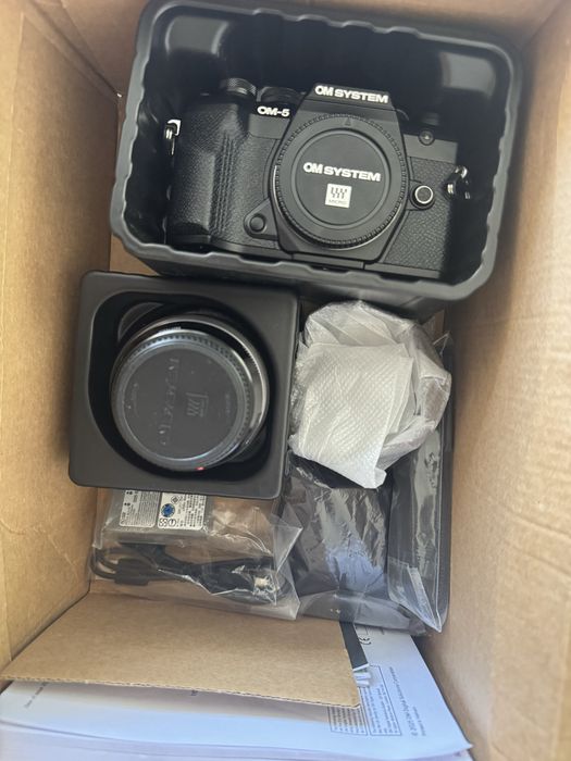 Aparat foto OM -5 SYSTEM