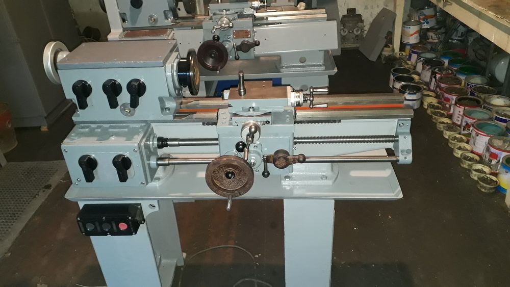 Токарный станок тв3