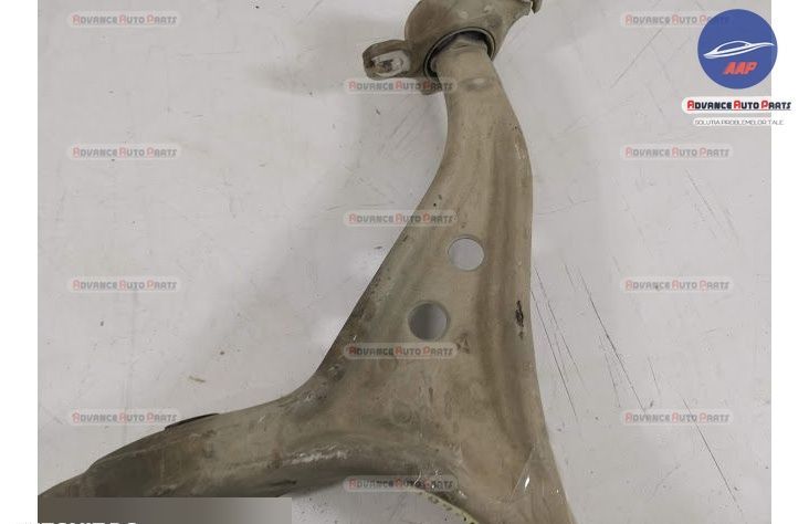 Ляв преден носач / Lqv Peren Nosach Mercedes-Benz M-Class W166 Оригина