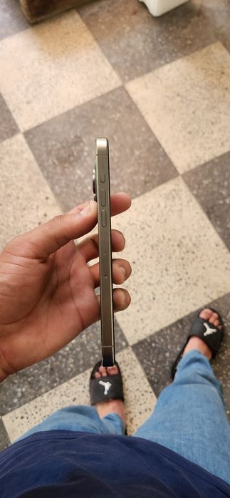 Iphone 15 pro max 256 gb idealno