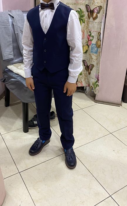 Дрехи за момче официални