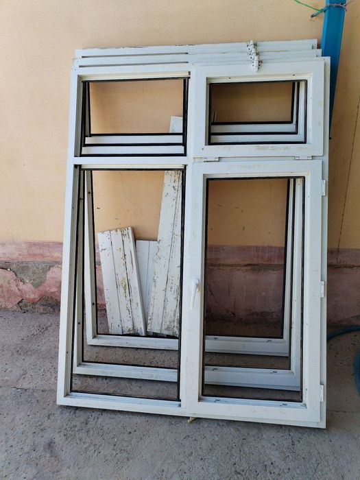 Deraza va gulli reshotka sotiladi.