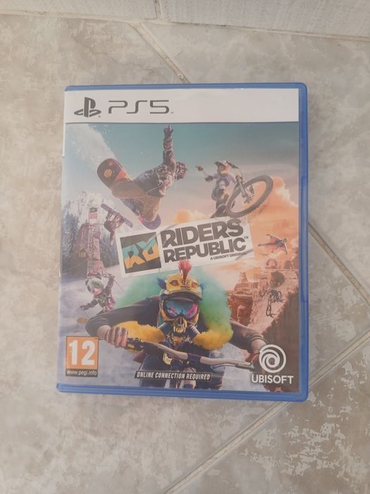 Игри за ps 5 , едната е за ps4