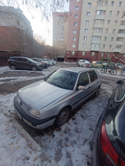 Продам гольф 3  1994г