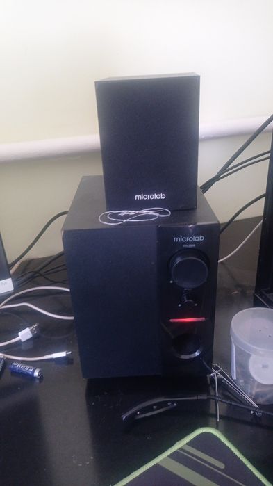 Срошни ноутбук + калонка  екеу косип сатилади срошни