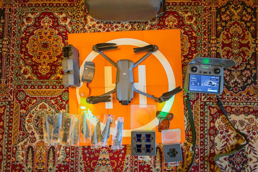 DJI Air 3 Fly More Combo with DJI RC 2