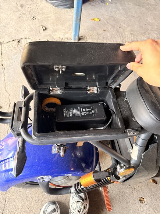 Scuter electric fara permis
