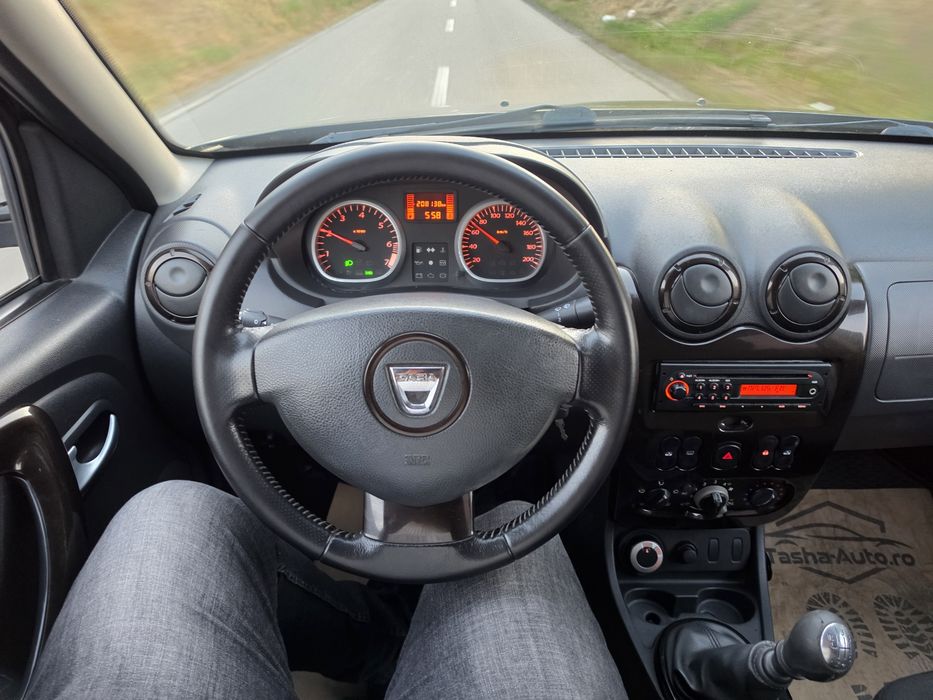 Dacia Duster Prestige 1.6benzina 4x4 2012 jante ac carlig recent adus